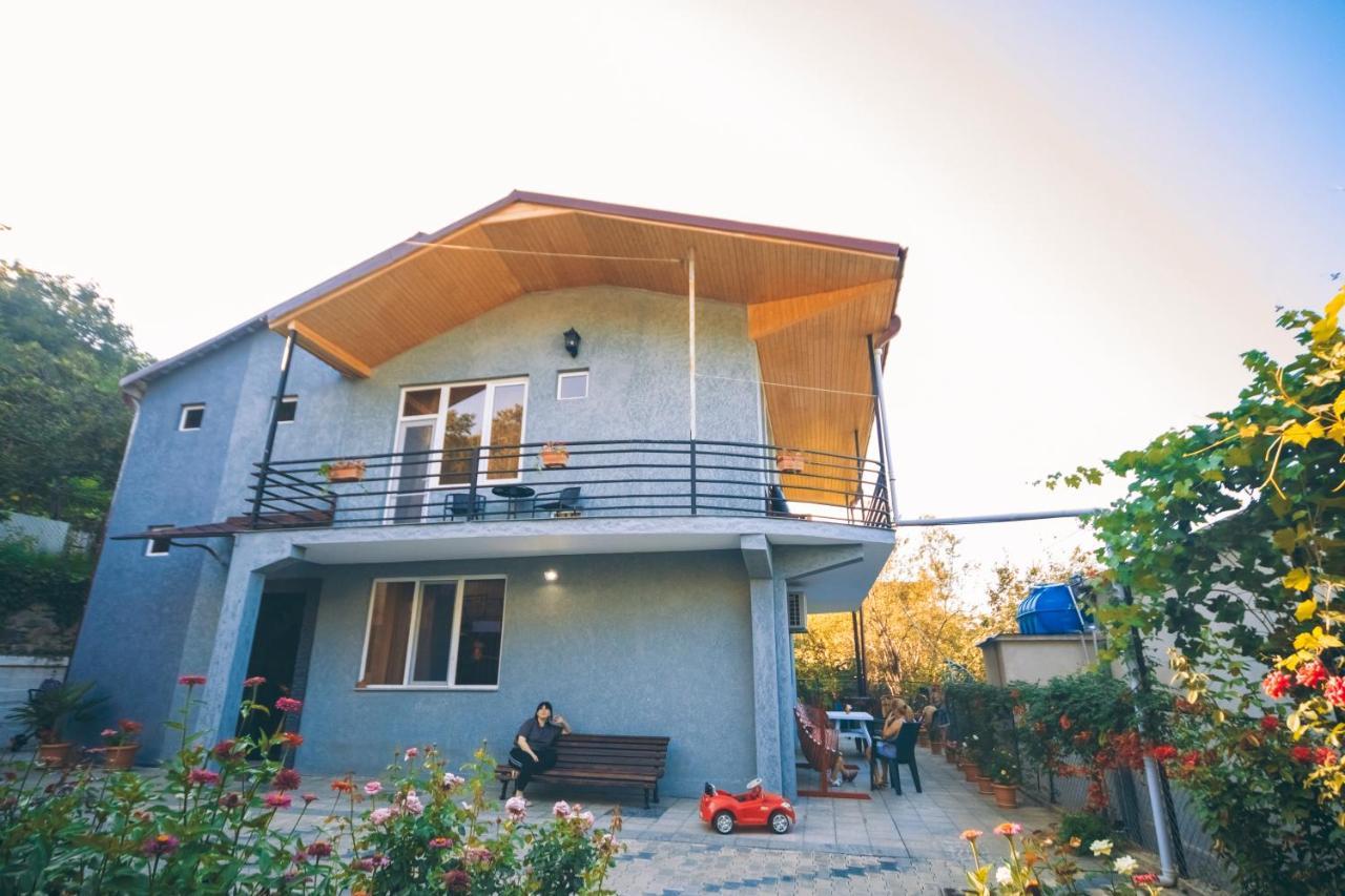 Makos Guest House Kutaisi Luaran gambar