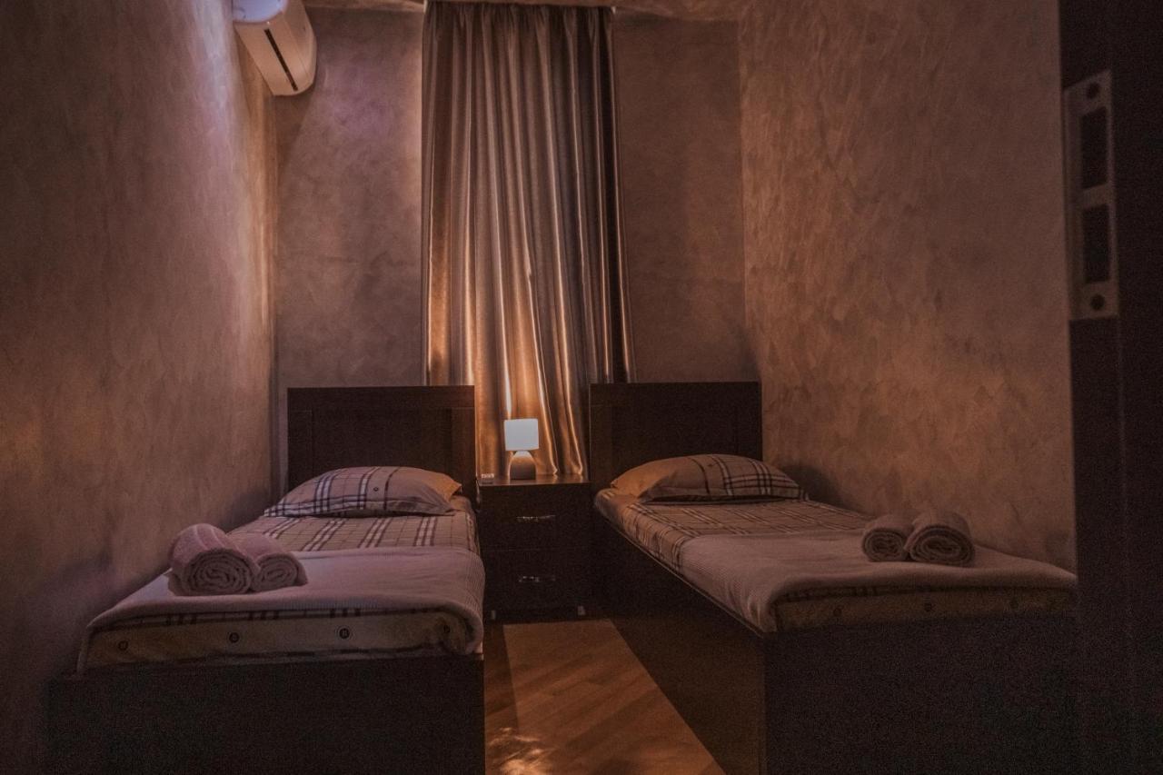 Makos Guest House Kutaisi Luaran gambar
